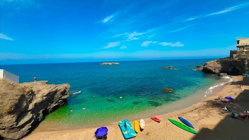 Plage Miramar à Alger