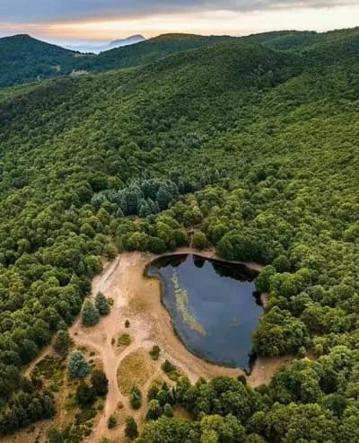 lac-noir-dakfadou-bejaia-i0