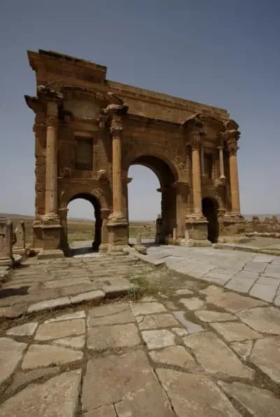 timgad-joyau-romain-de-lalgerie-batna-i0
