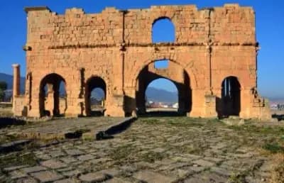 tazoult-memoire-romaine-des-aures-batna-i0