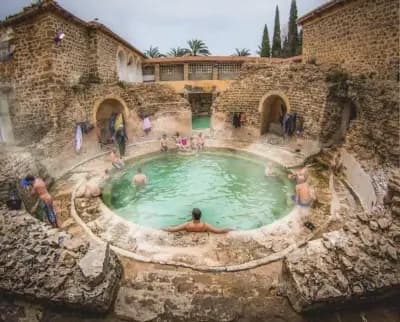 les-thermes-romains-dalgerie-khenchela-i0