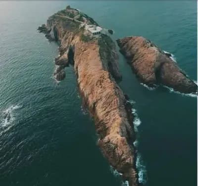 phare-de-lile-sirigina-skikda-i1
