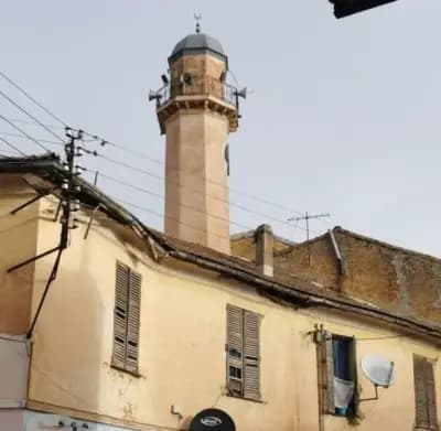 minaret-de-la-vieille-mosquee-medea-i0