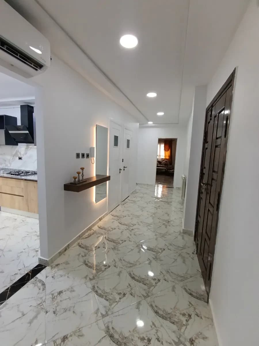 Appartement F4 spacieux - Aïn El Turk