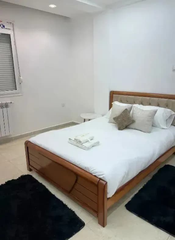 Appartement F2 bien équipé à annaba