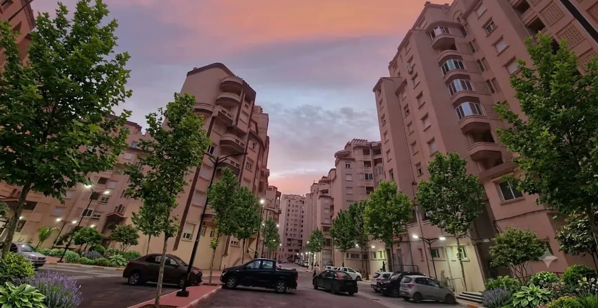 Location bel appartement à Béjaïa Ville