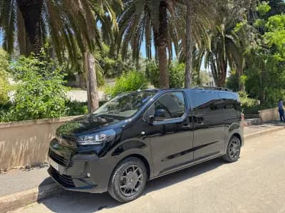 location-des-mini-van-alger-i1