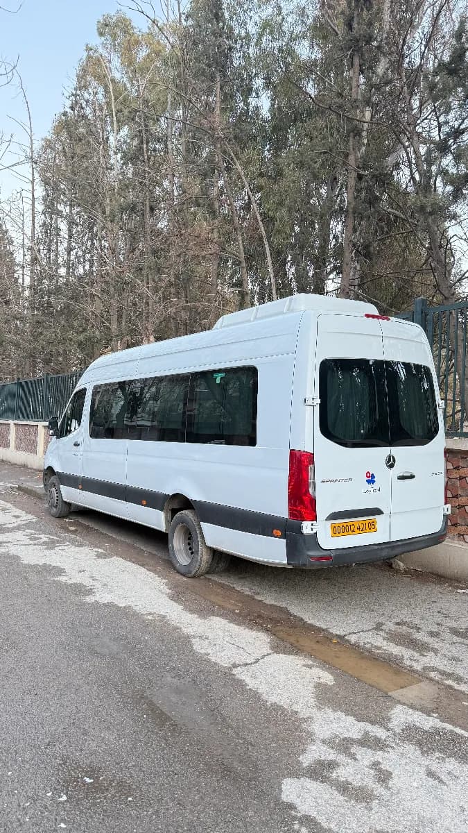 Location Minibus Sprinter 23 places