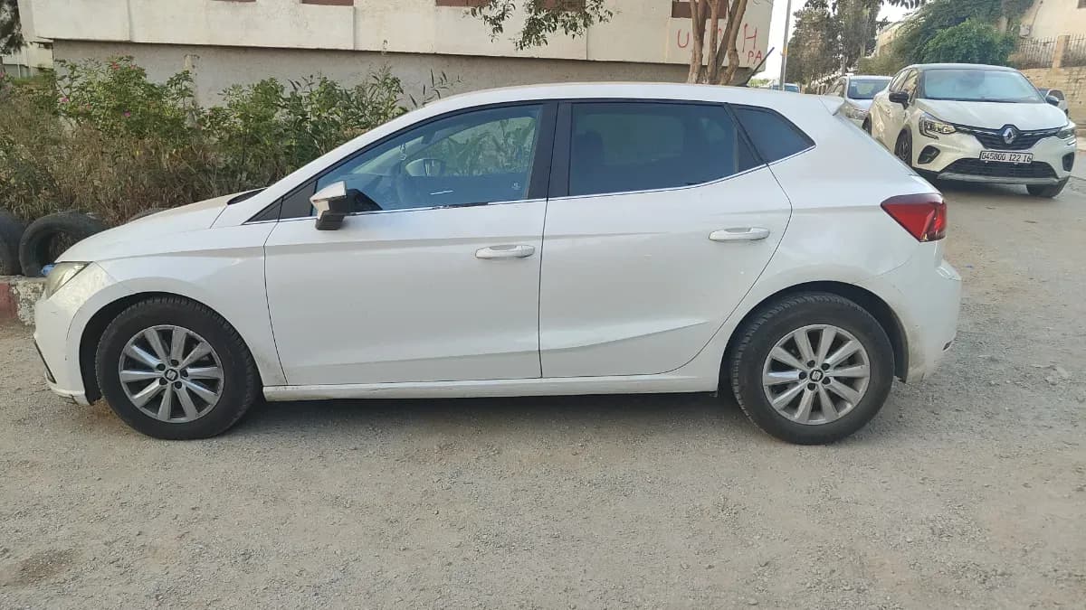 Transport Touristique en Algérie - Seat Ibiza