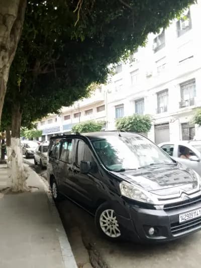 transport-avec-chauffeur-alger-i0-f675d3f2