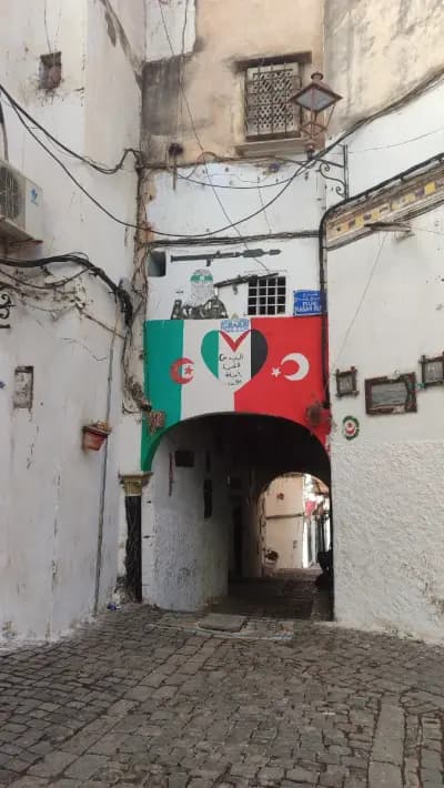 tour-guide-casbah-dalger-alger-i3-04cf4be8