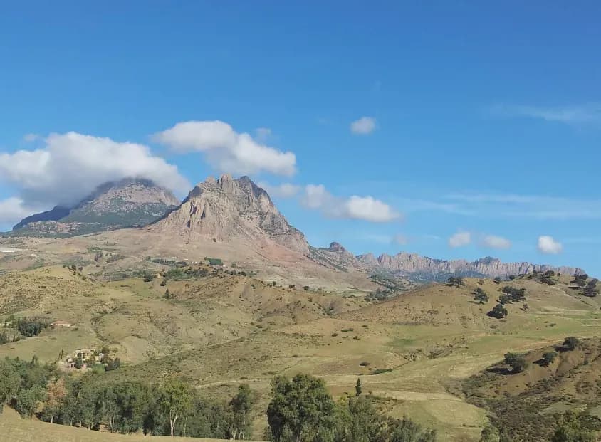 Massif de l’Ouarsenis : nature sauvage d’Algérie Massif de l’Ouarsenis : nature sauvage d’Algérie