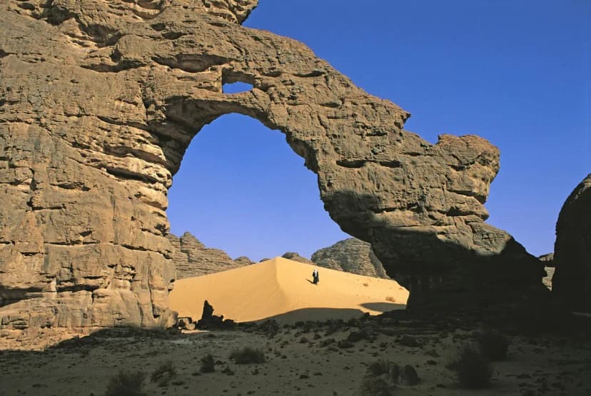 Tassili n’Ajjer, joyau du Sahara algérien Tassili n’Ajjer, joyau du Sahara algérien