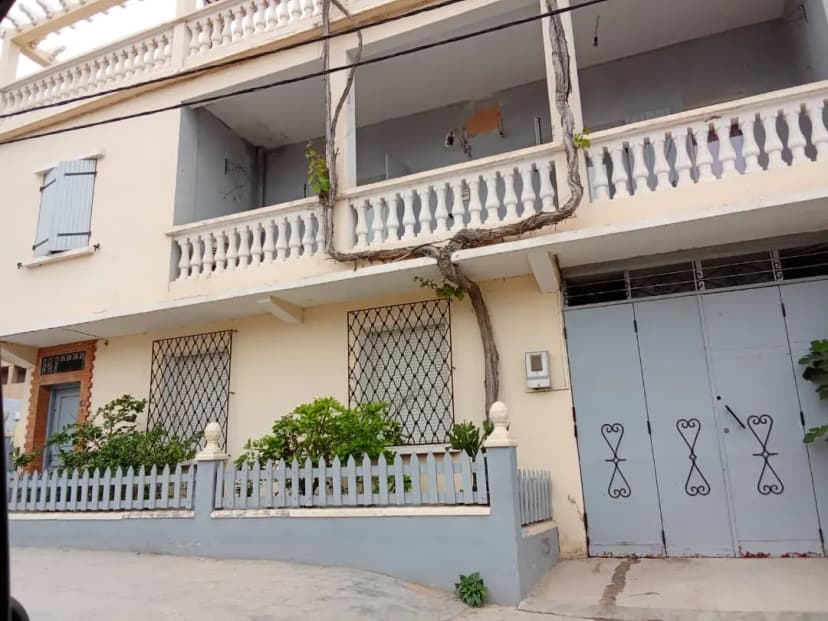Villa avec garage Pour les vacances a Mostaganem Villa avec garage Pour les vacances a Mostaganem