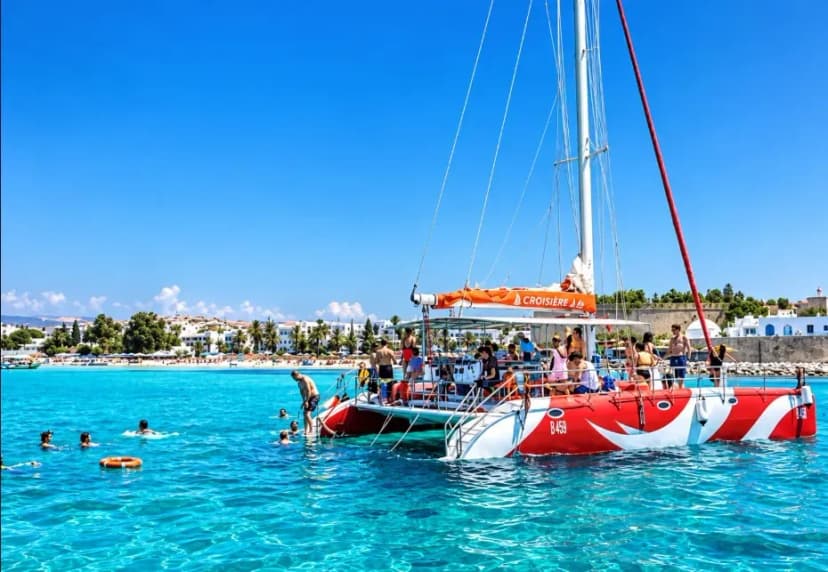 Croisière en catamaran à Hammamet et baignade Croisière en catamaran à Hammamet et baignade