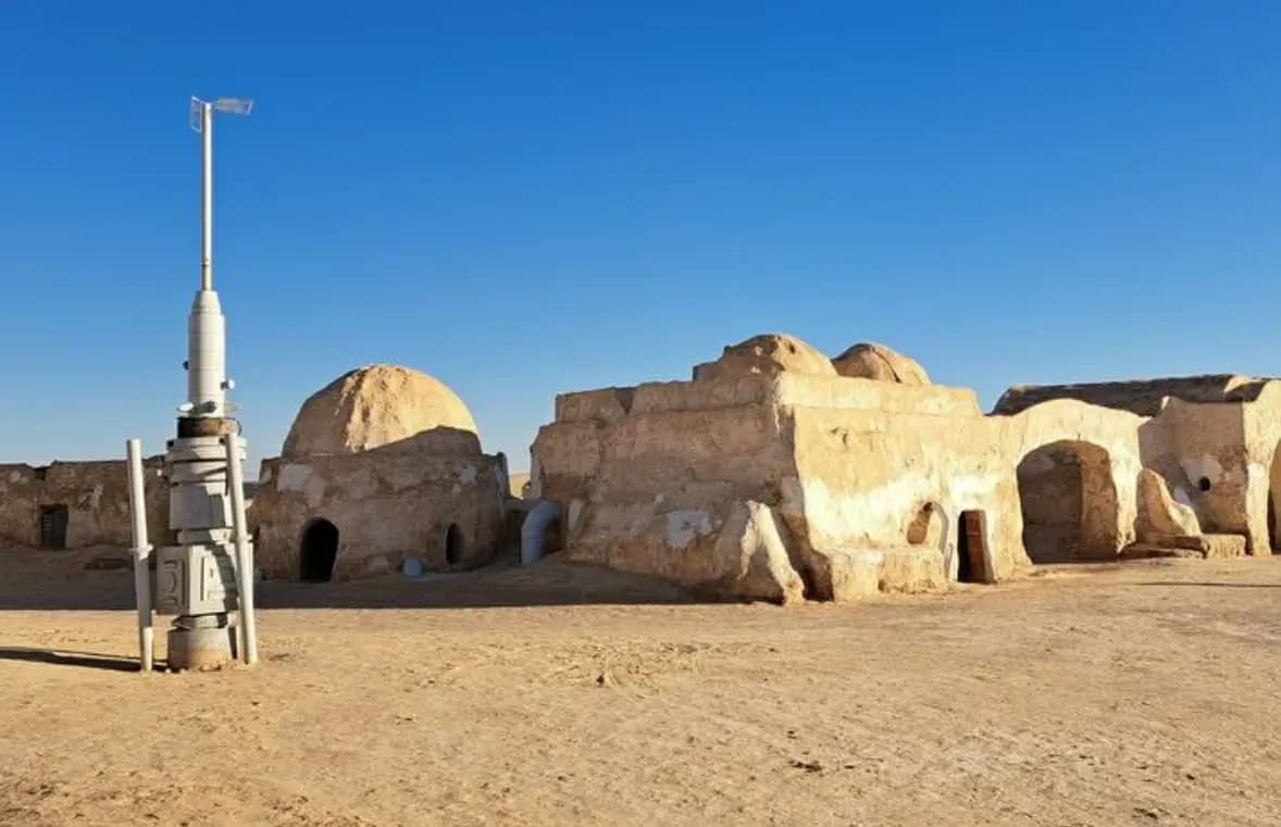 3 Jours d’Aventure au Cœur du Sahara Tunisien: 3 Jours d’Aventure au Cœur du Sahara Tunisien: